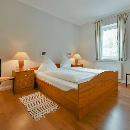 Apartment Haus Am Hoevt - 6 Goehren (Ruegen)